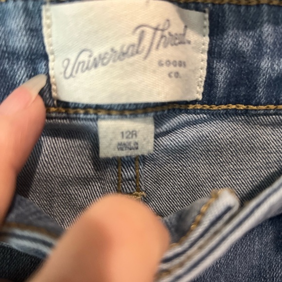 Universal Thread High Rise Skinny jeans - Picture 4 of 8